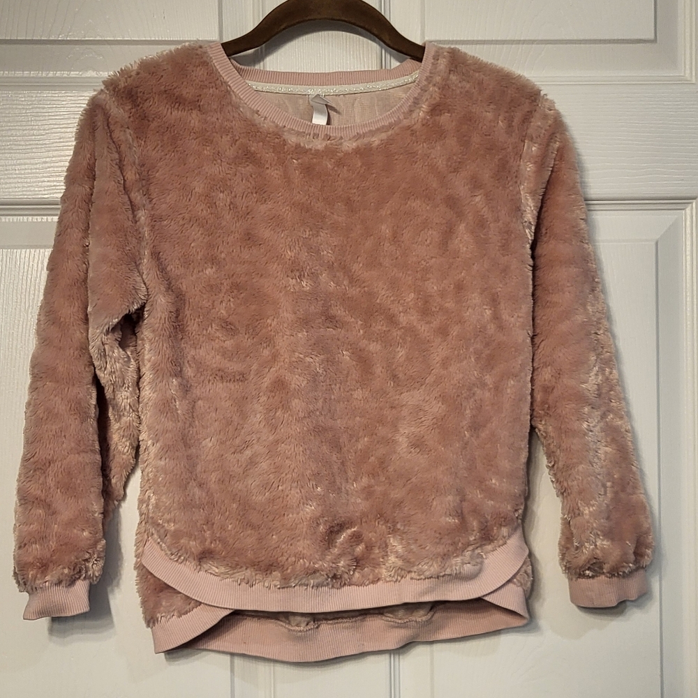 Xhileration Girls Pink Faux Fur Tulip Hem Sweatshirt Size Medium